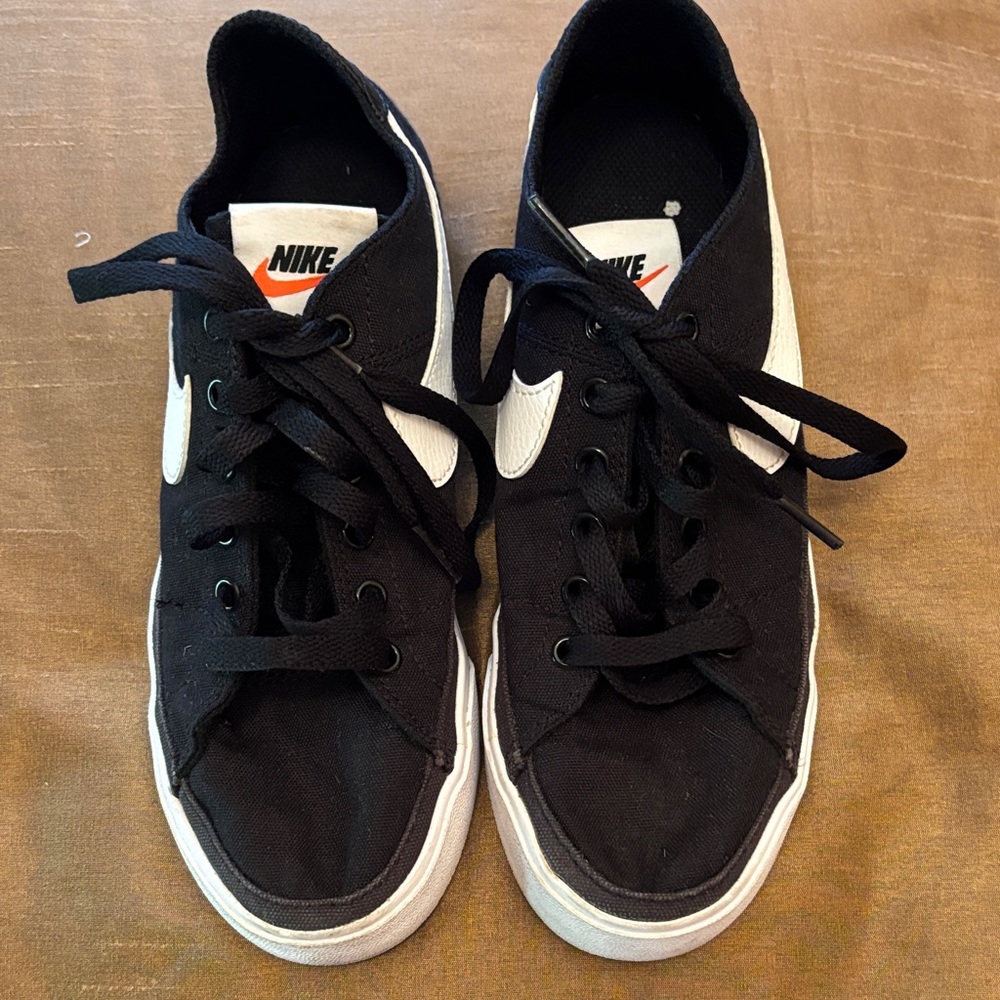 Nike Men's Black Canvas Sneakers with White Accents